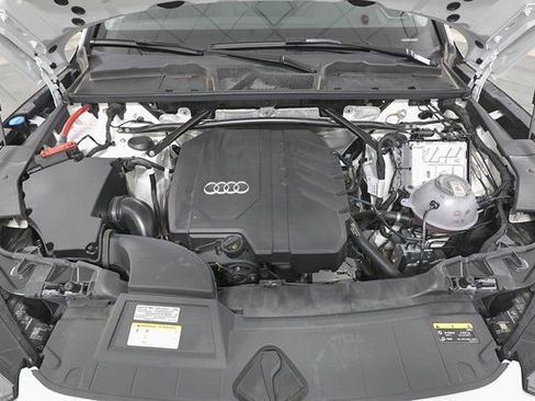 Used 2024 Audi Q5 2.0T Premium w/ Convenience Package image 31