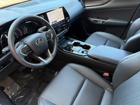 Used 2022 Lexus NX 250 FWD image 10