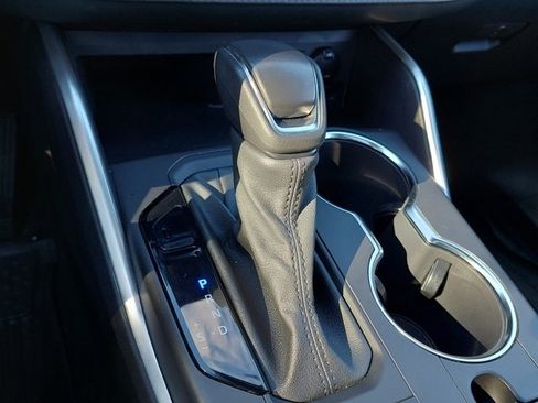 Used 2022 Toyota Highlander XLE image 42