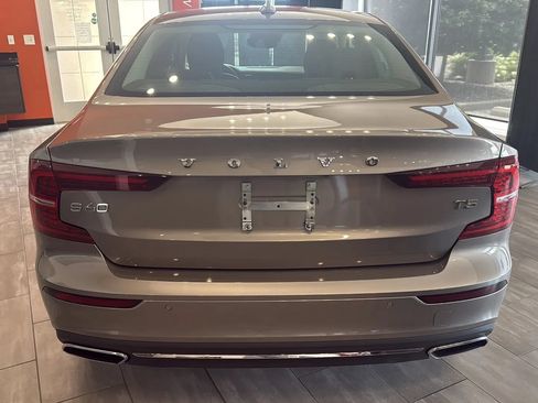 Used 2020 Volvo S60 T5 Inscription FWD image 6
