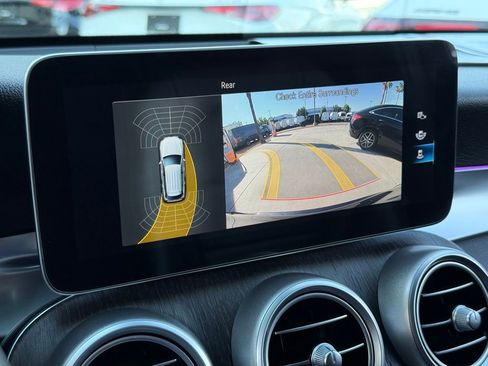 Certified 2022 Mercedes-Benz GLC 300 4MATIC image 4