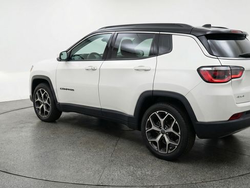 Used 2025 Jeep Compass Limited AWD/4WD image 6