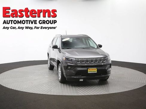 Used 2022 Jeep Compass Latitude AWD/4WD image 54