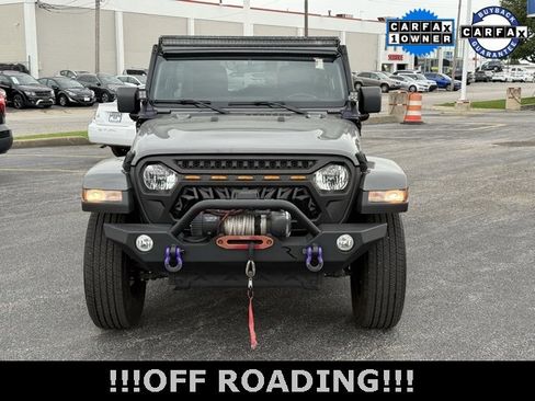 Used 2021 Jeep Wrangler Unlimited Sahara w/ Uconnect 4C Nav & Sound Group image 3