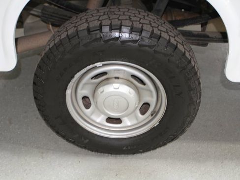 Used 2015 Ford F350 XL image 4