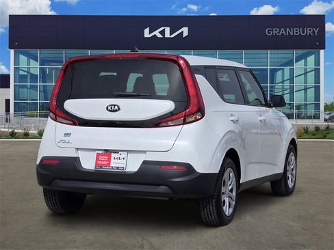 Used 2021 Kia Soul LX image 5