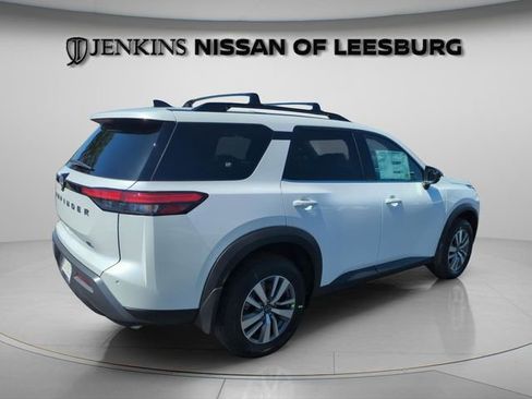 New 2026 Nissan Pathfinder SL FWD image 6