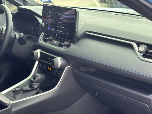 Used 2025 Toyota RAV4 XSE image 29