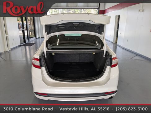 Used 2014 Ford Fusion SE image 11