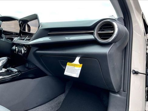 New 2026 Chevrolet Trax ACTIV w/ Sunroof Package FWD image 25