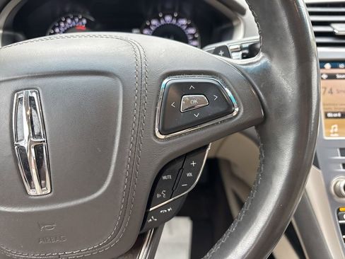 Used 2019 Lincoln MKZ Reserve image 19