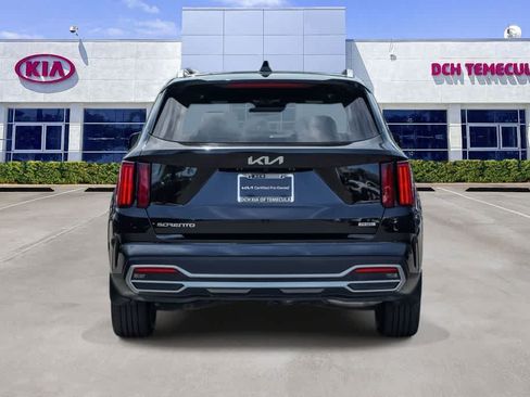 Certified 2023 Kia Sorento SX Prestige AWD/4WD image 5