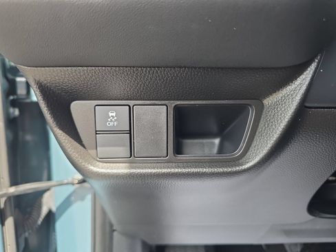 Certified 2025 Honda HR-V EX-L image 23