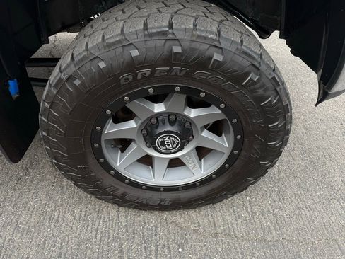 Used 2018 RAM 2500 Big Horn w/ Harvest Edition image 9