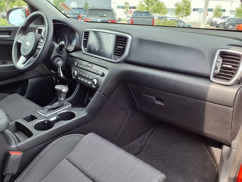 Used 2020 Kia Sportage LX FWD image 11