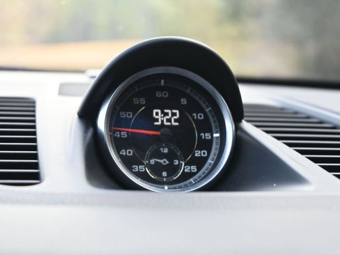 Certified 2018 Porsche 911 Carrera 4S image 30