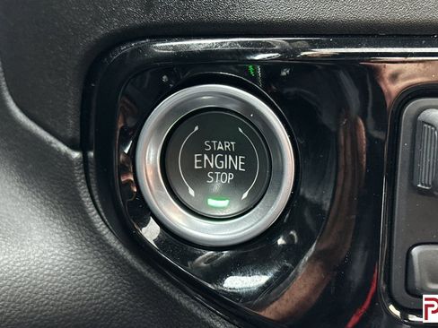 Certified 2025 Chevrolet Silverado 3500 High Country w/ Technology Package image 25