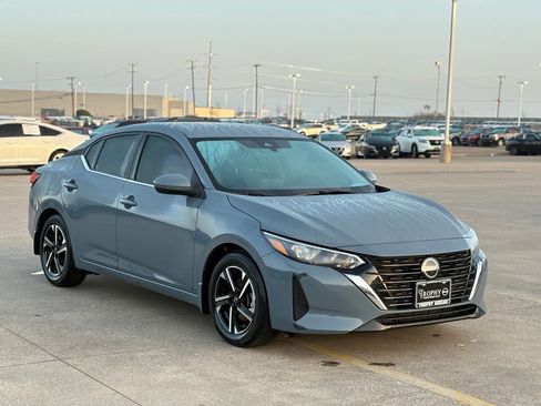 Certified 2024 Nissan Sentra SV image 5