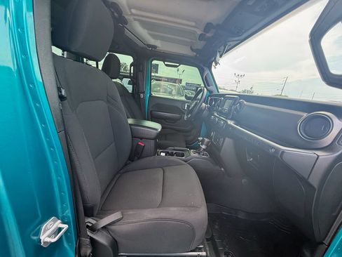 Used 2020 Jeep Wrangler Unlimited Sport AWD/4WD image 23