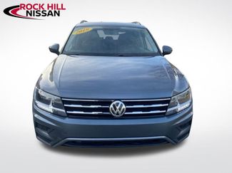 Used 2019 Volkswagen Tiguan SE w/ Panoramic Sunroof Package video 2