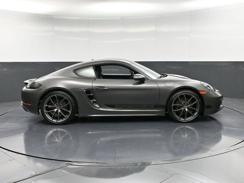 New 2025 Porsche 718 Cayman RWD image 9