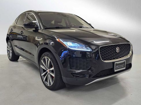Used 2018 Jaguar E-PACE SE image 7