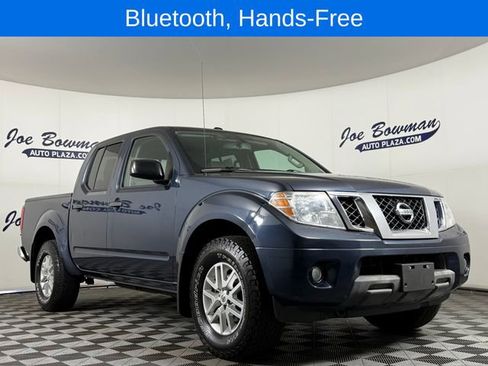 Used 2016 Nissan Frontier SV w/ SV Value Truck Package AWD/4WD image 4