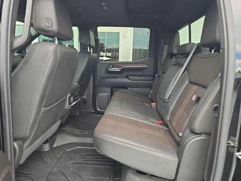 Certified 2023 Chevrolet Silverado 1500 High Country w/ High Country Premium Package AWD/4WD image 15