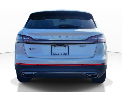 Used 2019 Lincoln Nautilus Select image 4