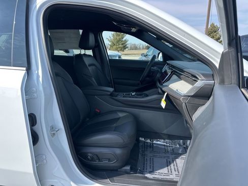 New 2026 Jeep Cherokee Limited AWD/4WD image 29
