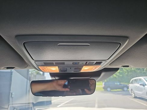 Used 2019 Honda Accord Touring image 25