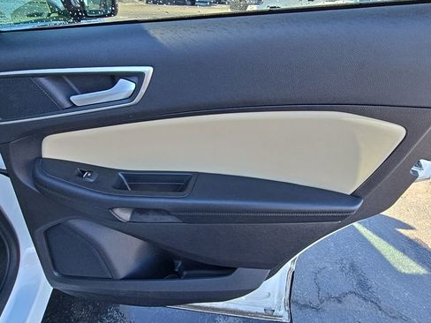 Used 2021 Ford Edge SEL w/ Convenience Package image 46