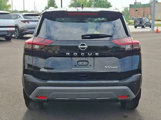 Used 2023 Nissan Rogue SV w/ SV Premium B Package AWD/4WD video 3