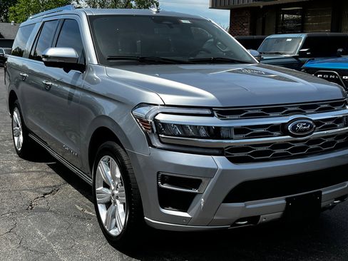 Used 2023 Ford Expedition Max Platinum image 7