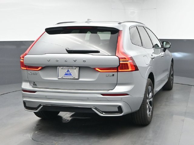 Used 2024 Volvo XC60 B5 Core w/ Protection Package Premier AWD/4WD image 8