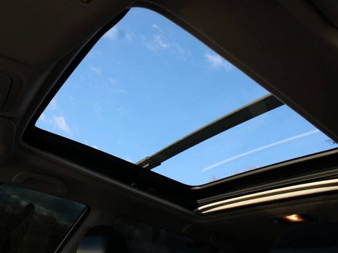 Used 2012 Subaru Forester 2.5X Premium w/ All-Weather Pkg image 16