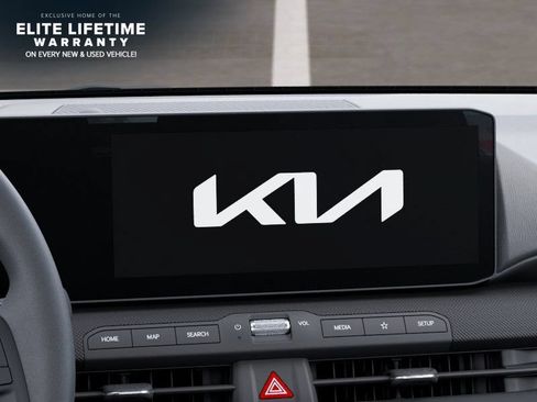 New 2026 Kia K4 FWD image 21