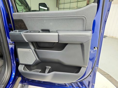 New 2026 Ford F250 Lariat w/ Black Appearance Package image 44