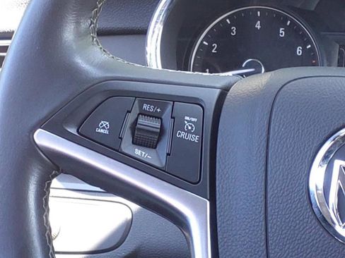 Certified 2021 Buick Encore Preferred image 18