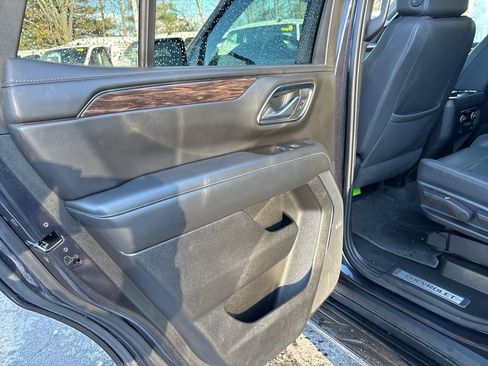 Used 2023 Chevrolet Tahoe LT w/ LT Signature Package image 34