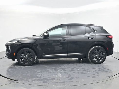 Used 2025 Buick Envision Sport Touring image 3