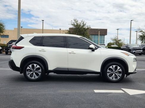 Used 2021 Nissan Rogue SV image 7