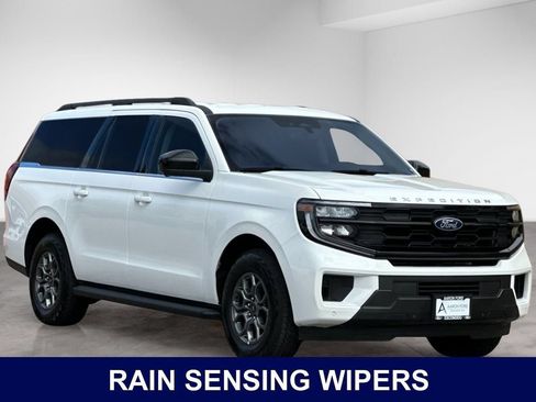 Used 2025 Ford Expedition Max Active RWD image 8