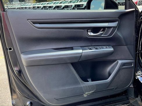 Used 2023 Honda CR-V LX image 23