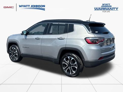 Used 2024 Jeep Compass Limited AWD/4WD image 3
