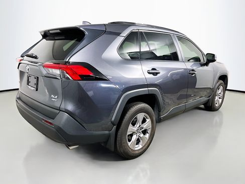 Used 2024 Toyota RAV4 XLE w/ Convenience Package image 4