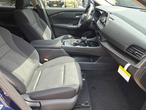 New 2026 Nissan Rogue SV FWD image 20