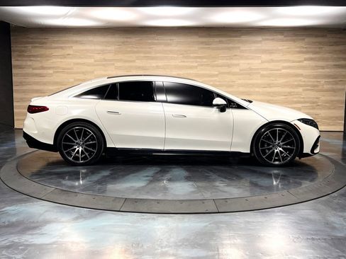 Used 2023 Mercedes-Benz EQS 580 4MATIC Sedan image 12