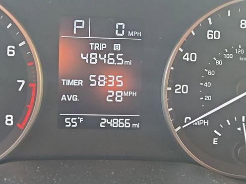 Used 2018 Hyundai Elantra SE w/ Cargo Package image 12