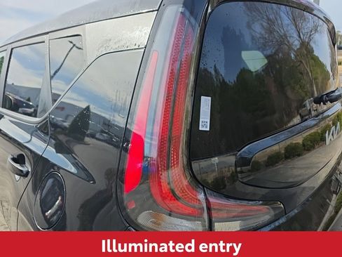 Used 2024 Kia Soul LX w/ Option Group 015 image 9
